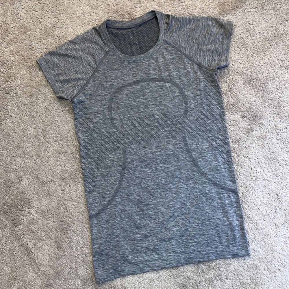 Lululemon grey short sleeve swiftly tech